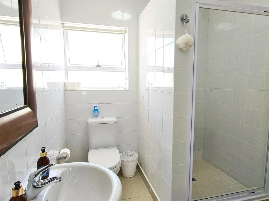 5 Bedroom Property for Sale in Dana Bay Western Cape